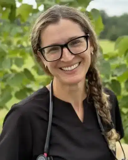 Meet our doctor - Dr. Angela Parquette